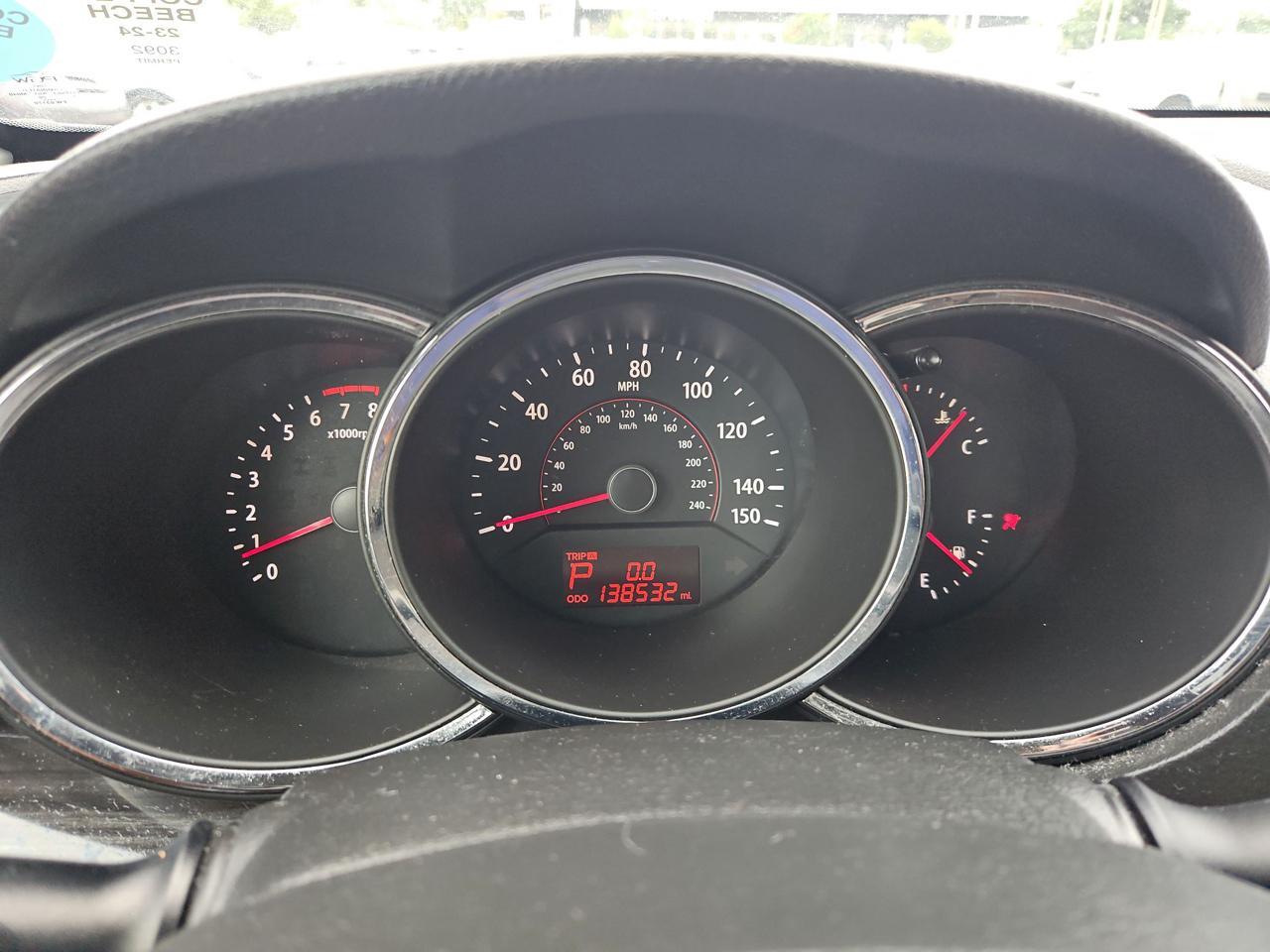 Kia Sorento LX 2WD 2011