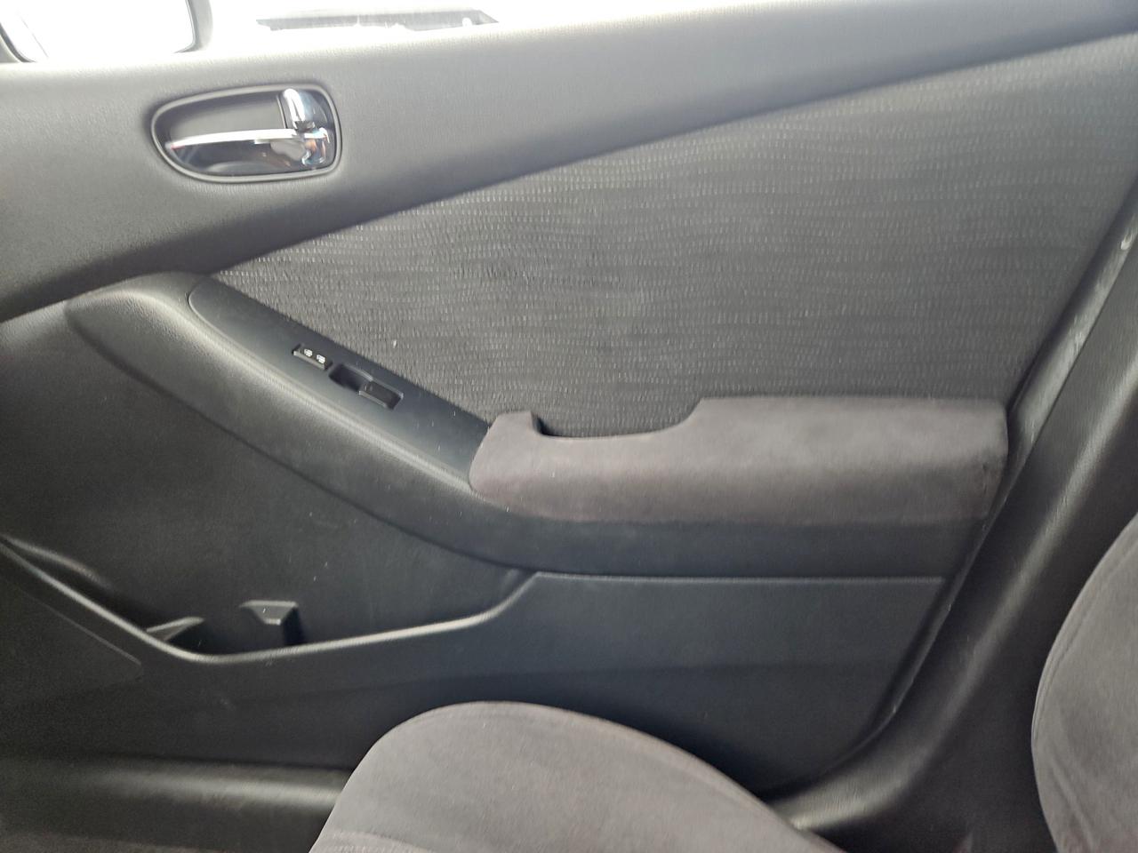 Nissan Altima 2.5 S 2011