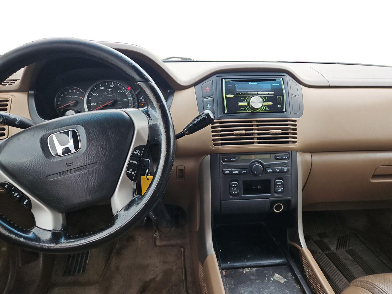 Honda Pilot EX w/ Leather 2004