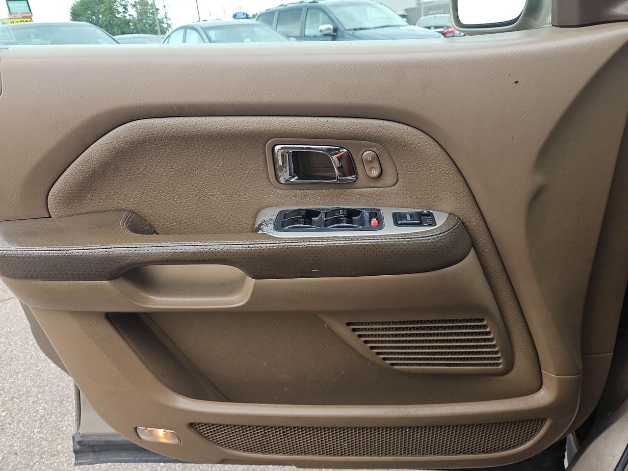 Honda Pilot EX w/ Leather 2004