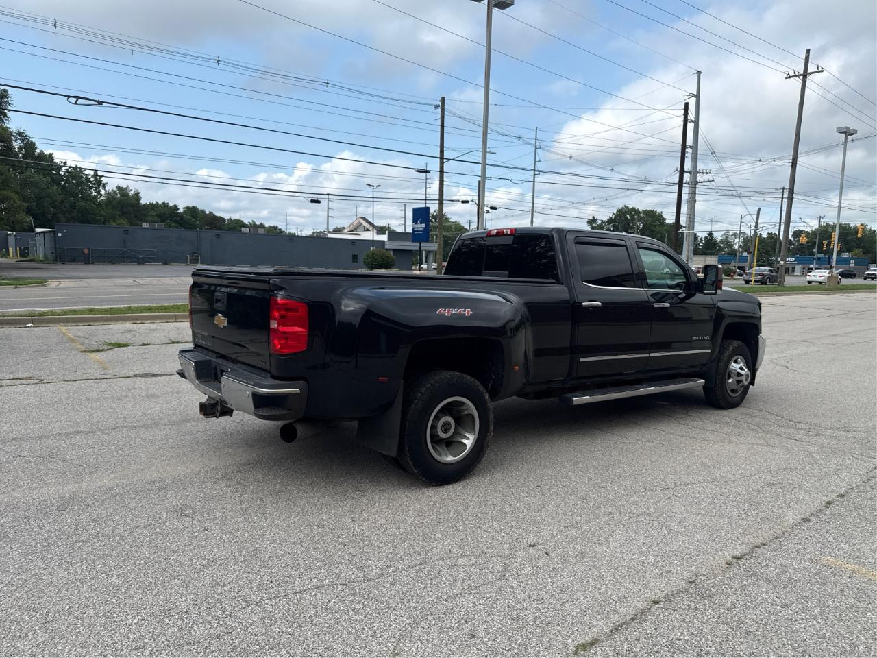 Chevrolet Silverado 3500HD LTZ Crew Cab 4WD 2015