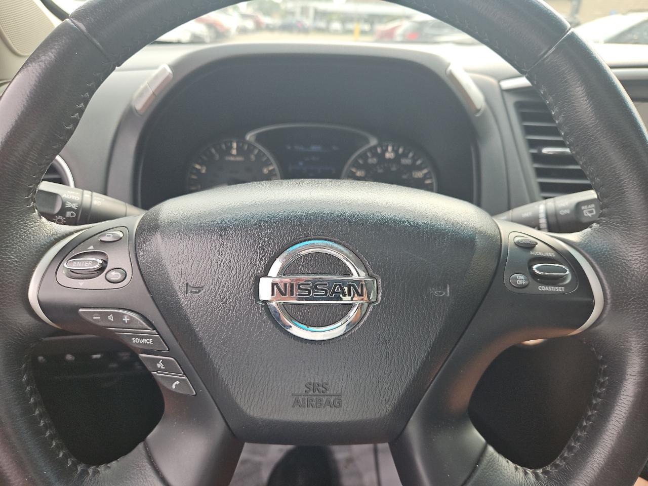 Nissan Pathfinder S 4WD 2014