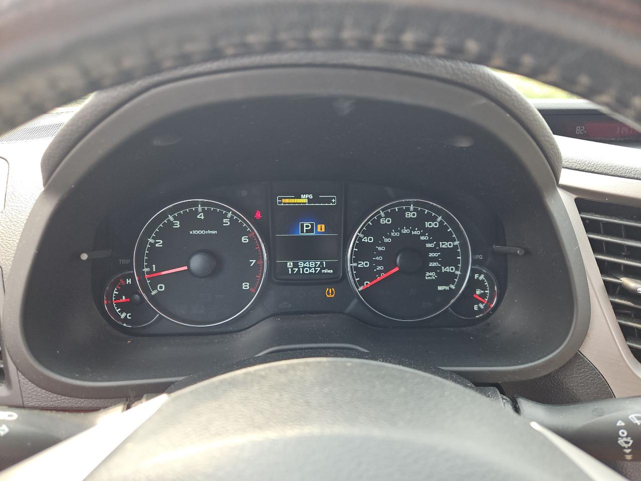 Subaru Legacy 2.5i Limited 2013