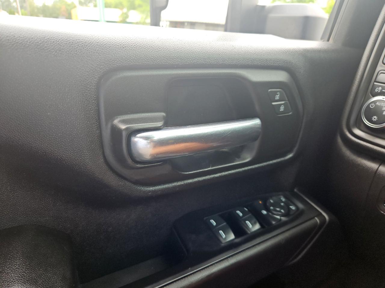 GMC Sierra 2500HD Pro Double Cab 4WD LB 2022