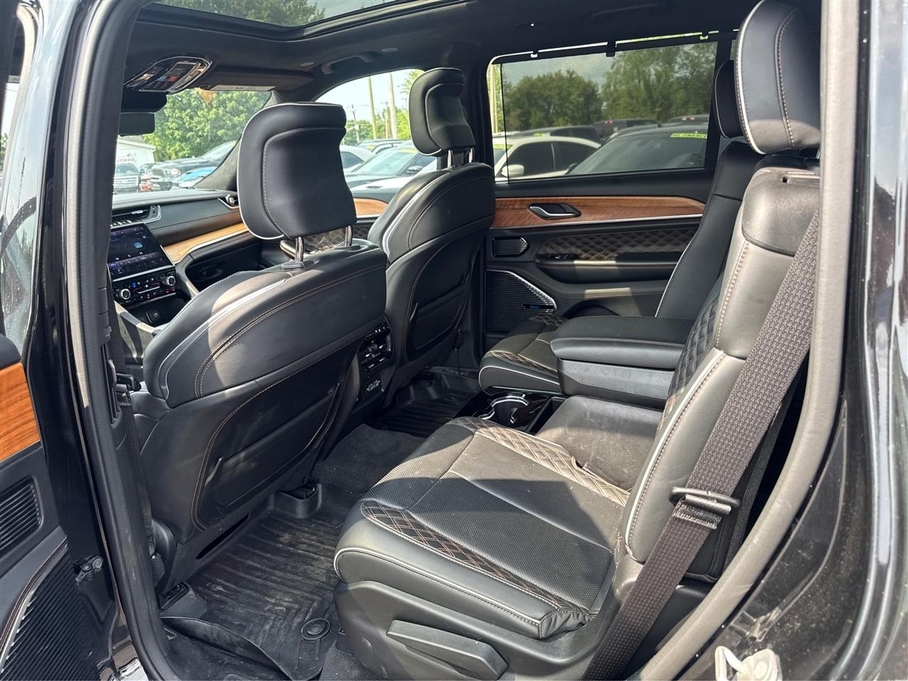 Jeep Grand Cherokee L Summit 4WD 2021