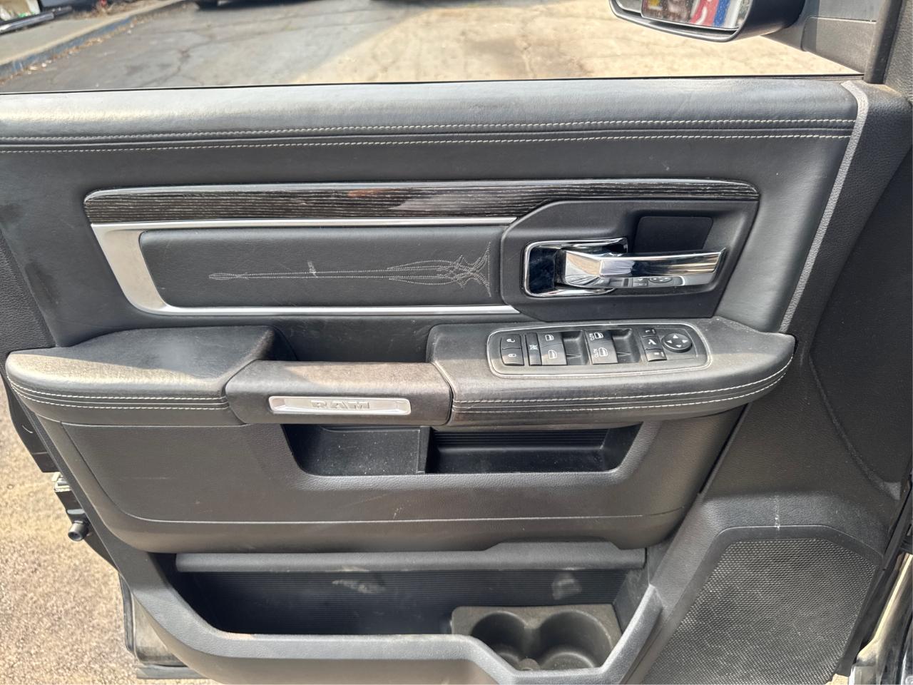 RAM 1500 Longhorn Crew Cab LWB 4WD 2015