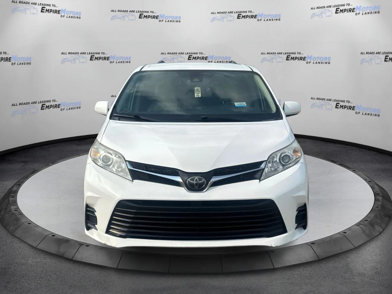 Toyota Sienna LE 8-Passenger 2020