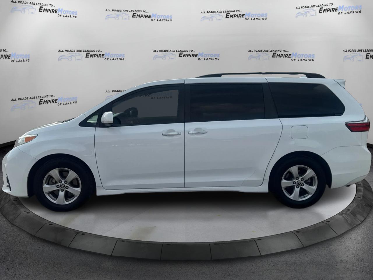Toyota Sienna LE 8-Passenger 2020