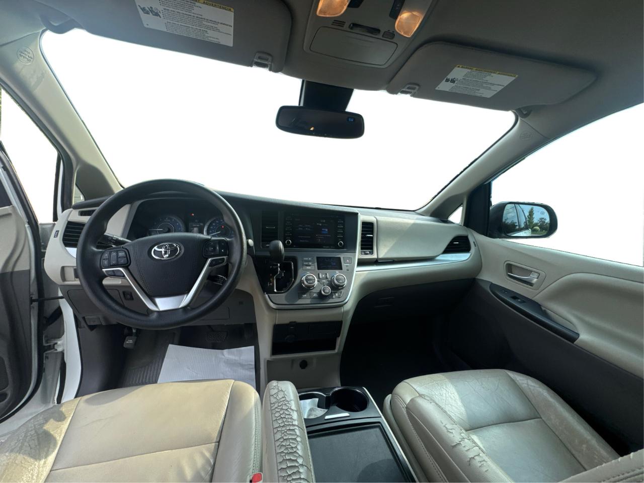 Toyota Sienna LE 8-Passenger 2020