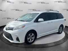 2020 Toyota Sienna 