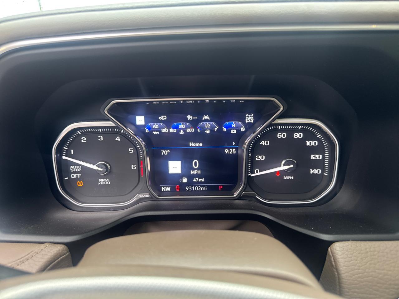 GMC Yukon XL Denali 4WD 2021
