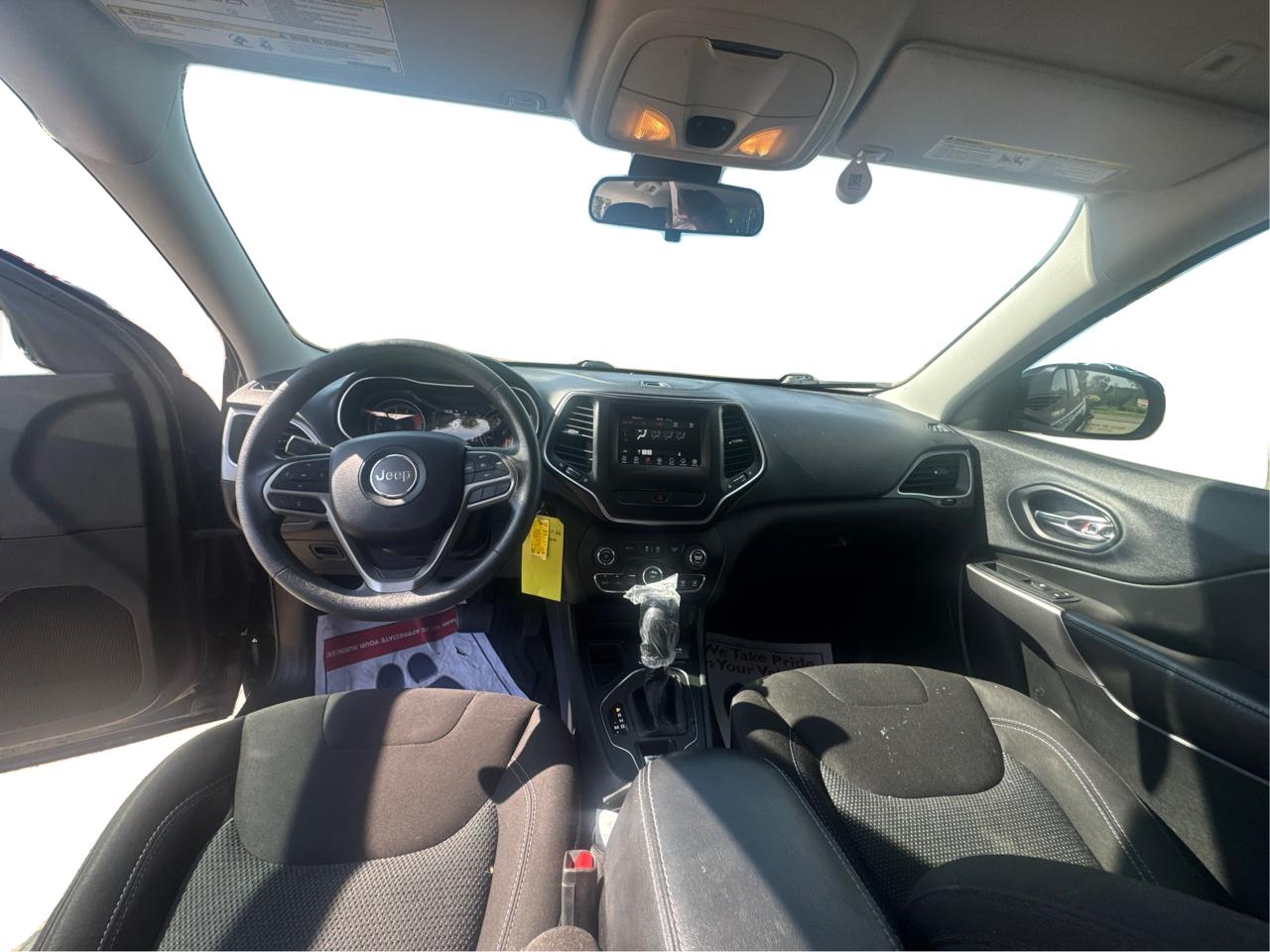 Jeep Cherokee Latitude FWD 2019