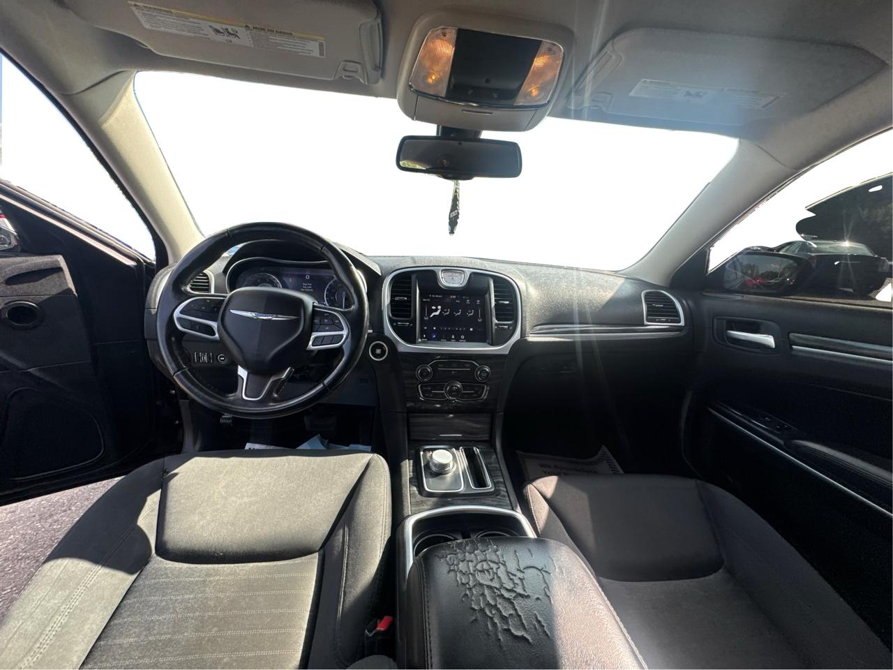 Chrysler 300 Touring AWD 2022