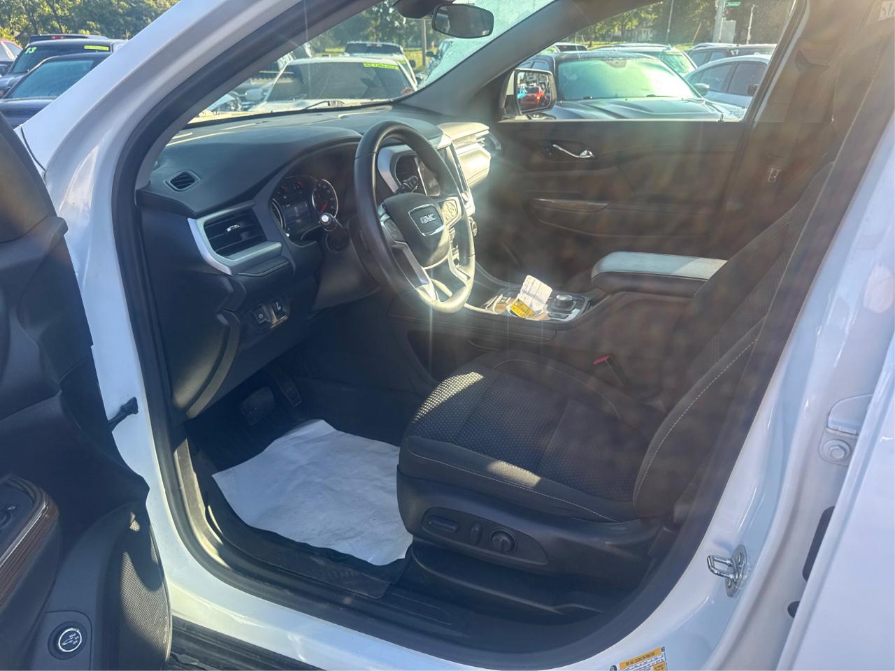 GMC Acadia SLE AWD 2023