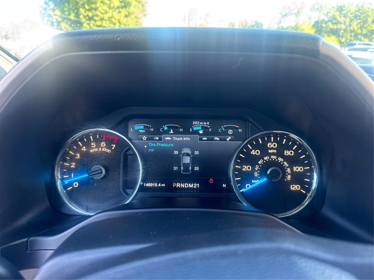 Ford F-150 XL SuperCrew 5.5-ft. Bed 4WD 2015
