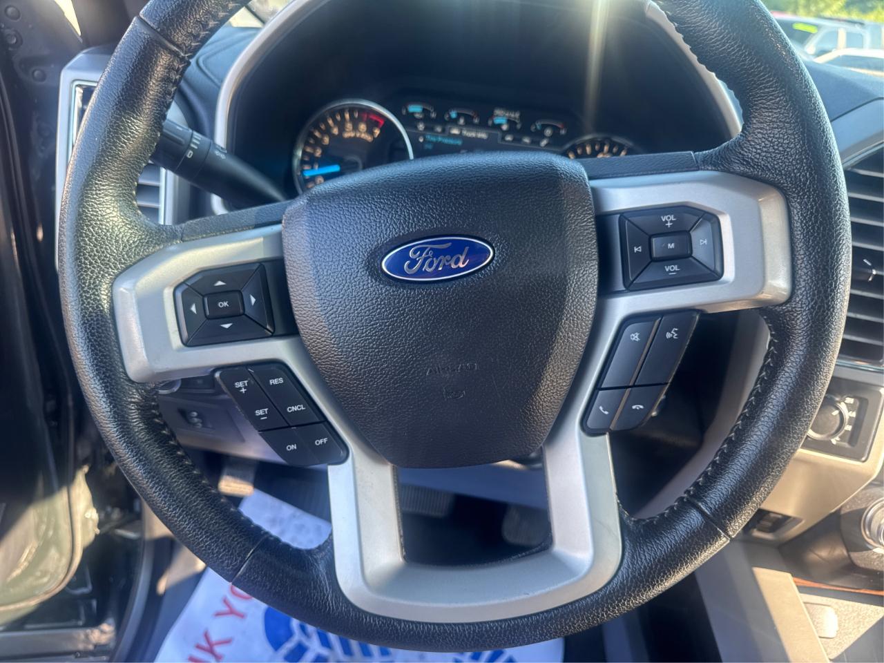 Ford F-150 XL SuperCrew 5.5-ft. Bed 4WD 2015