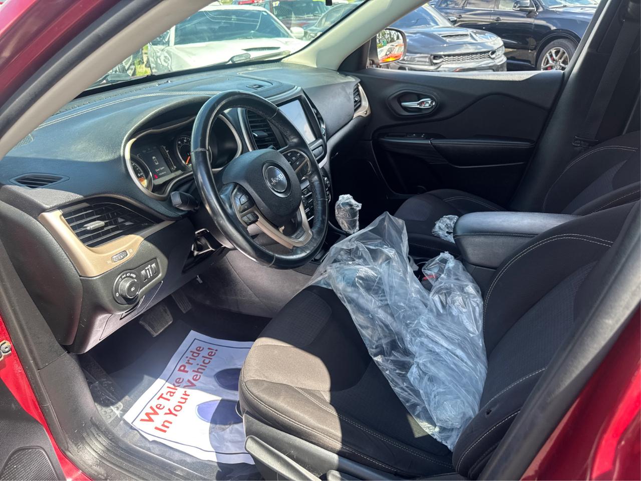 Jeep Cherokee Latitude FWD 2015