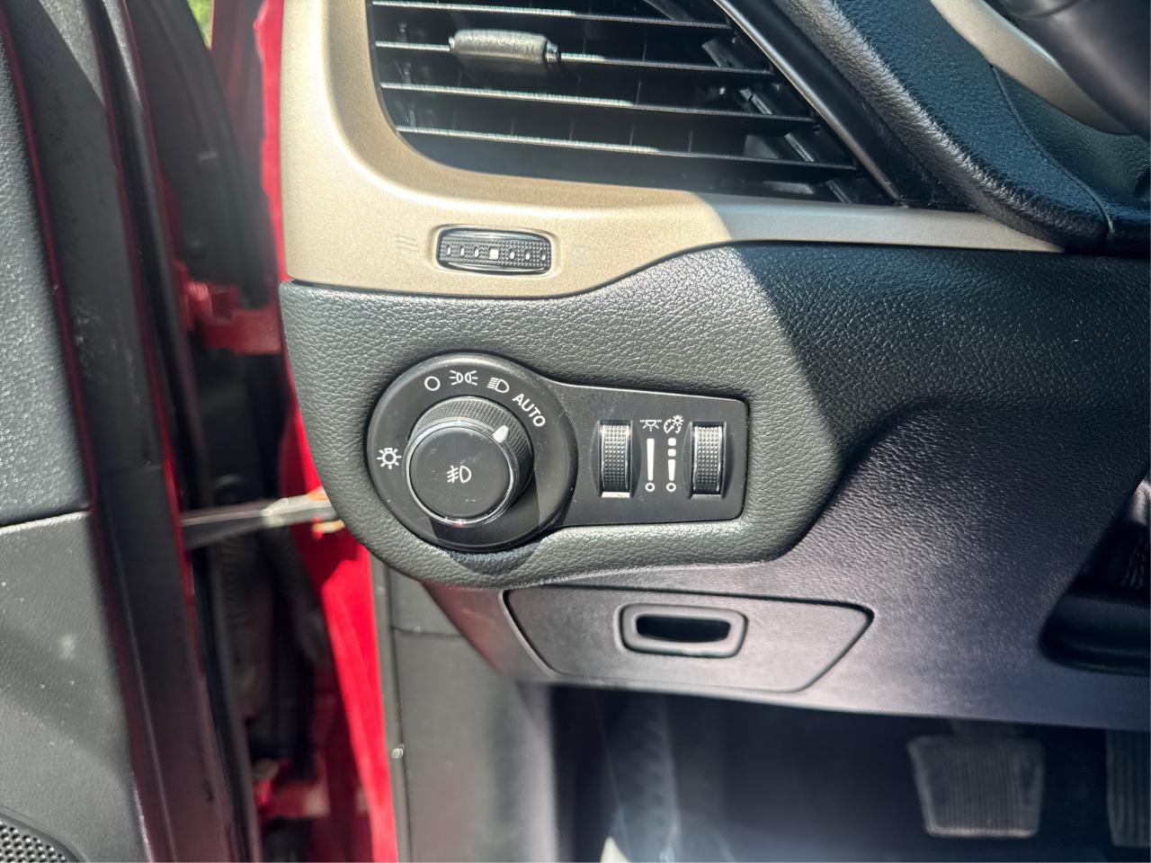 Jeep Cherokee Latitude FWD 2015