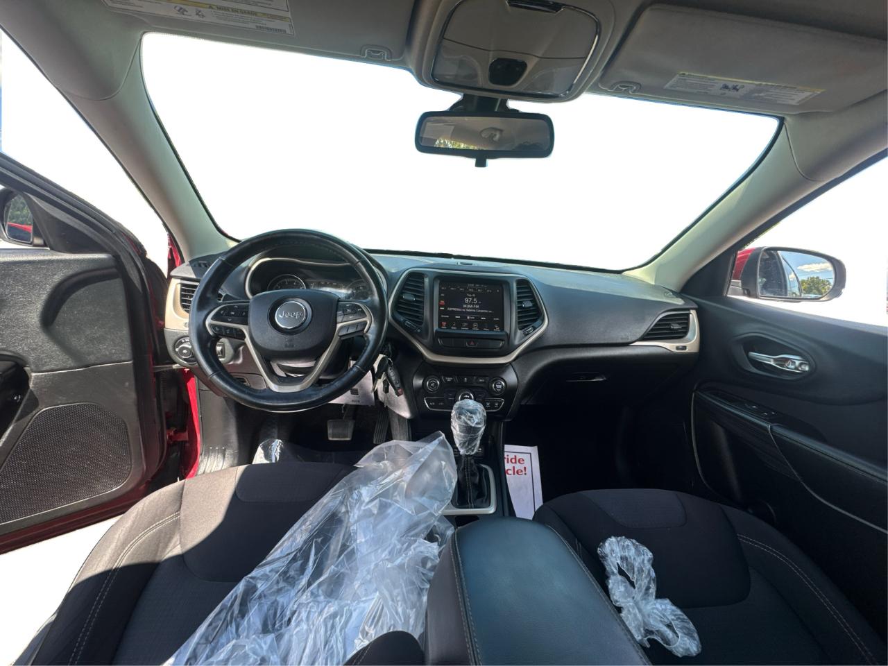 Jeep Cherokee Latitude FWD 2015