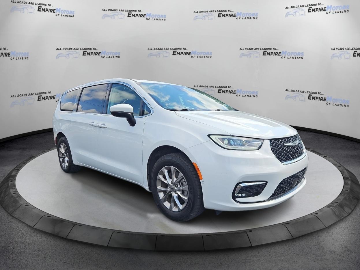 Chrysler Pacifica Touring L AWD 2023