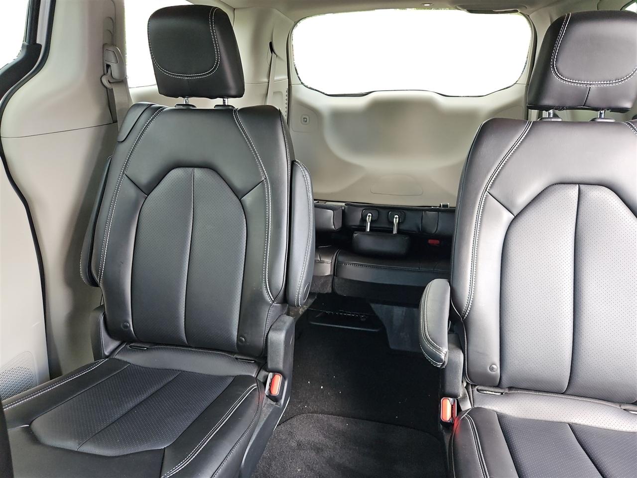 Chrysler Pacifica Touring L AWD 2023
