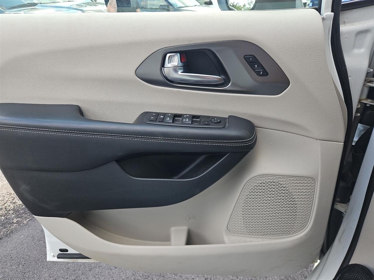 Chrysler Pacifica Touring L AWD 2023