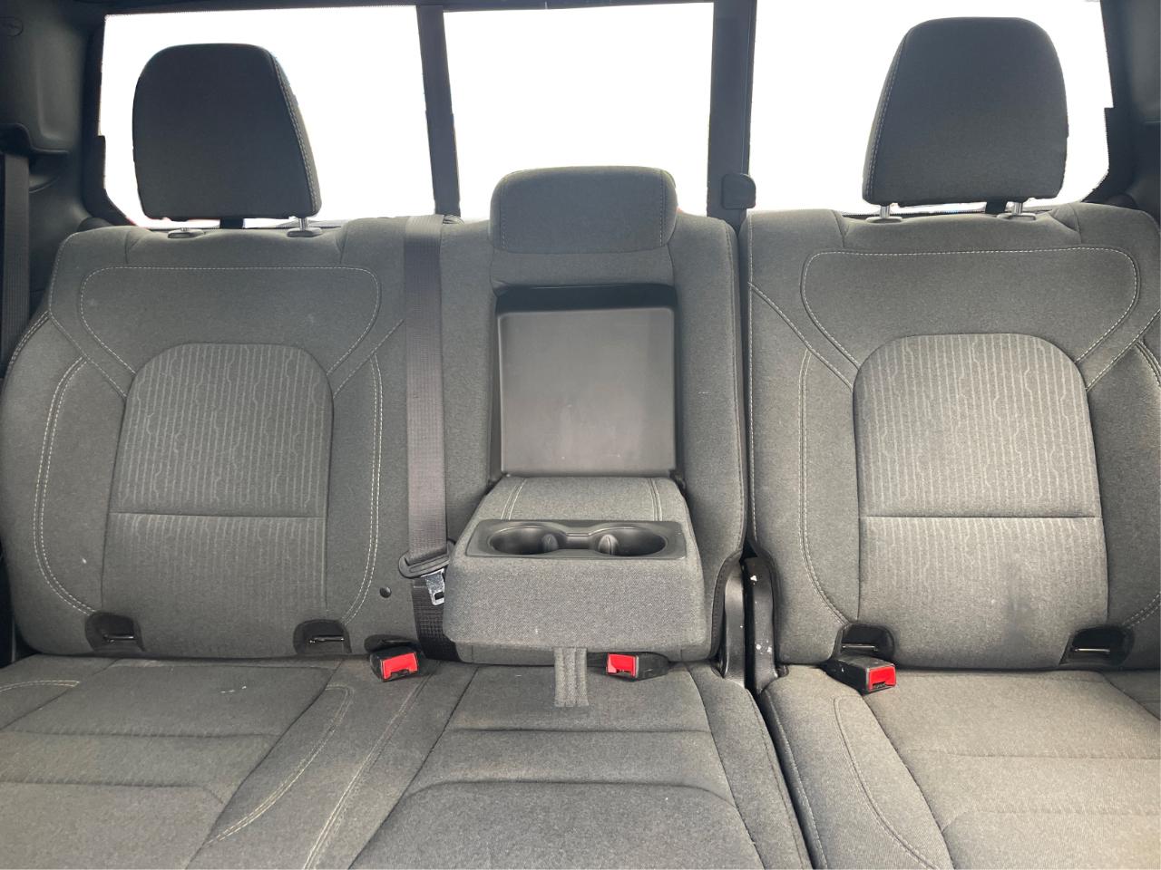 RAM 1500 Big Horn Crew Cab SWB 4WD 2021