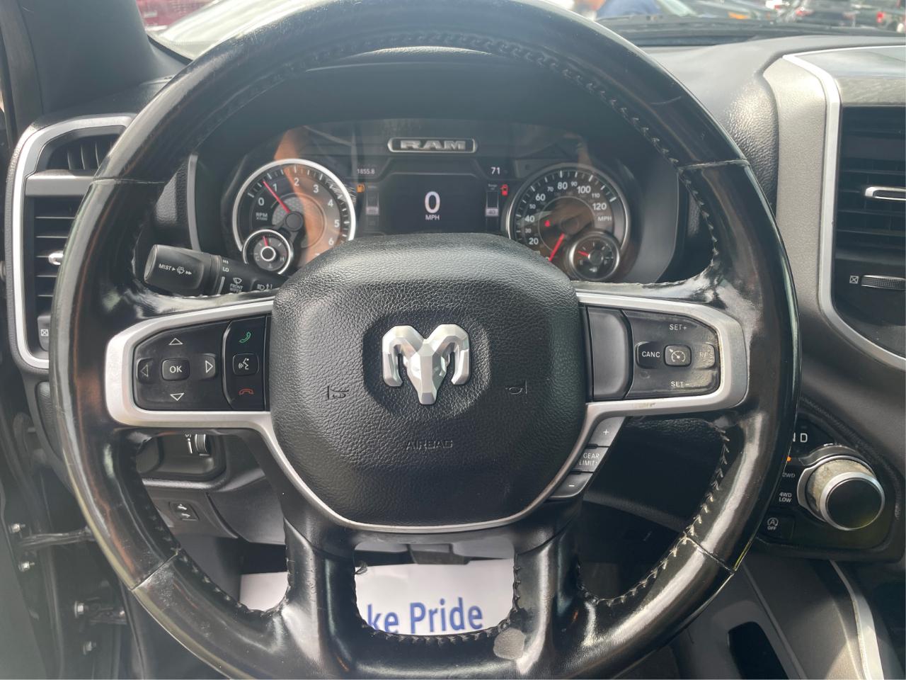 RAM 1500 Big Horn Crew Cab SWB 4WD 2021