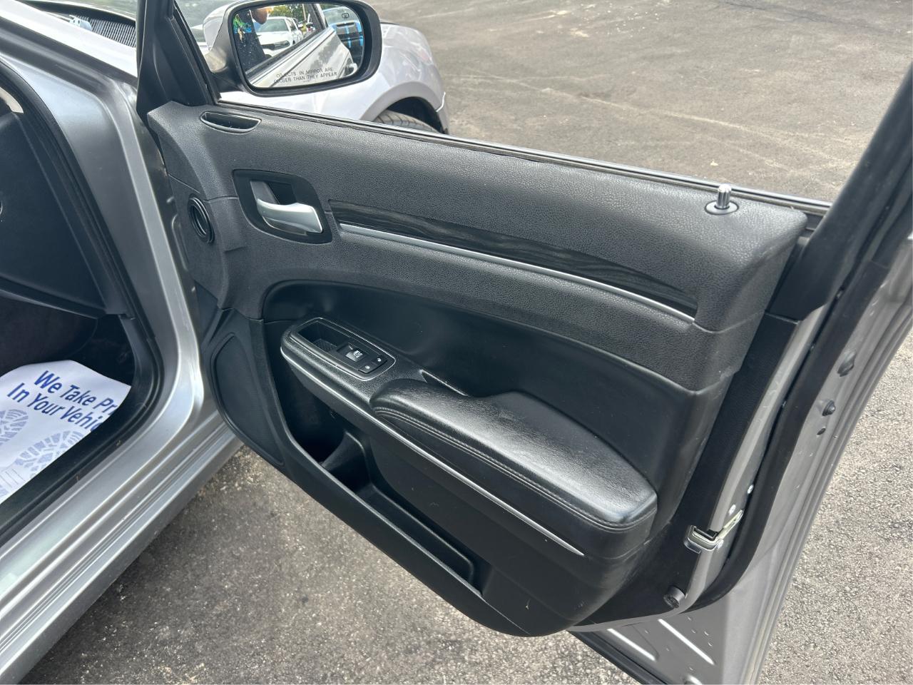 Chrysler 300 Limited AWD 2017