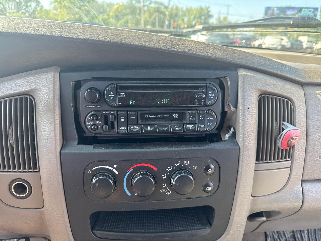 Dodge Ram 3500 ST Quad Cab Long Bed 4WD DRW 2004