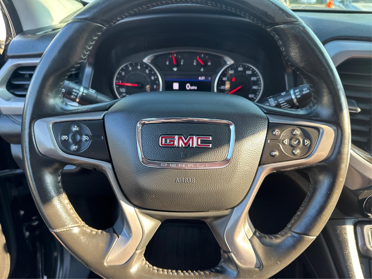 GMC Acadia SLE 2020