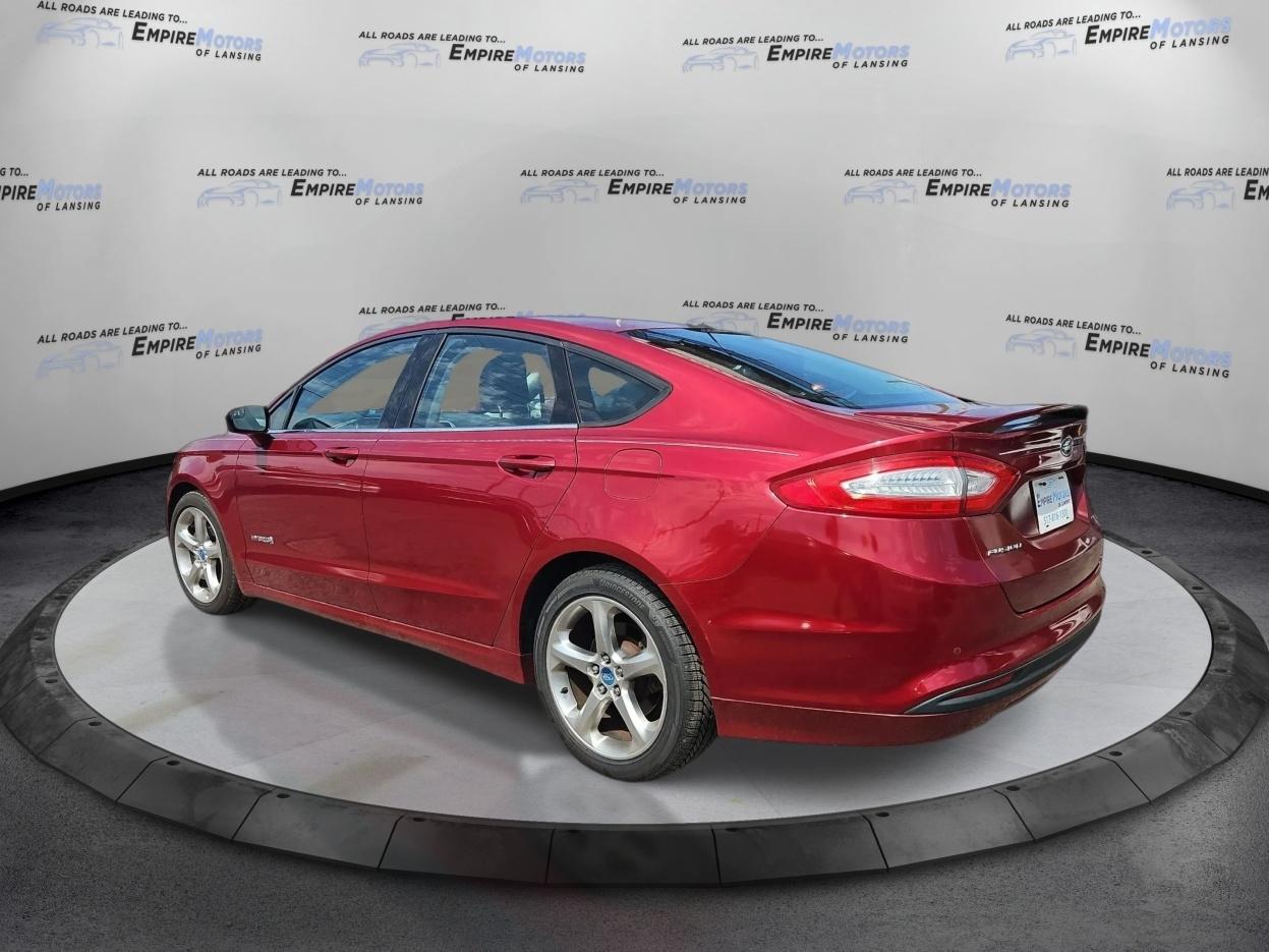 Ford Fusion Hybrid SE 2013