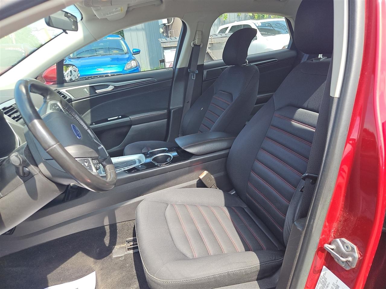 Ford Fusion Hybrid SE 2013