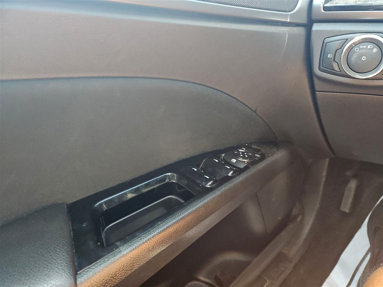 Ford Fusion Hybrid SE 2013