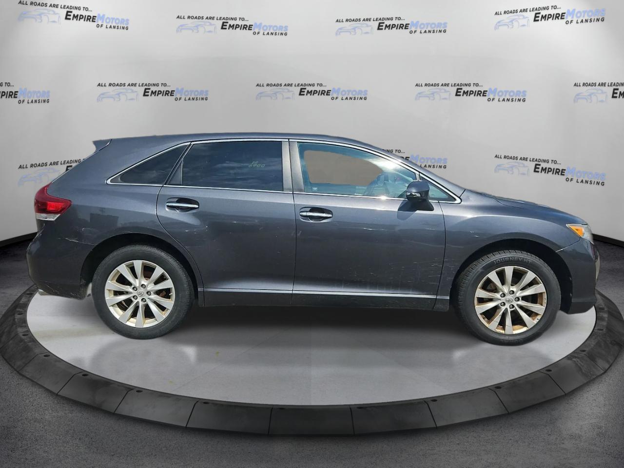Toyota Venza LE I4 FWD 2013