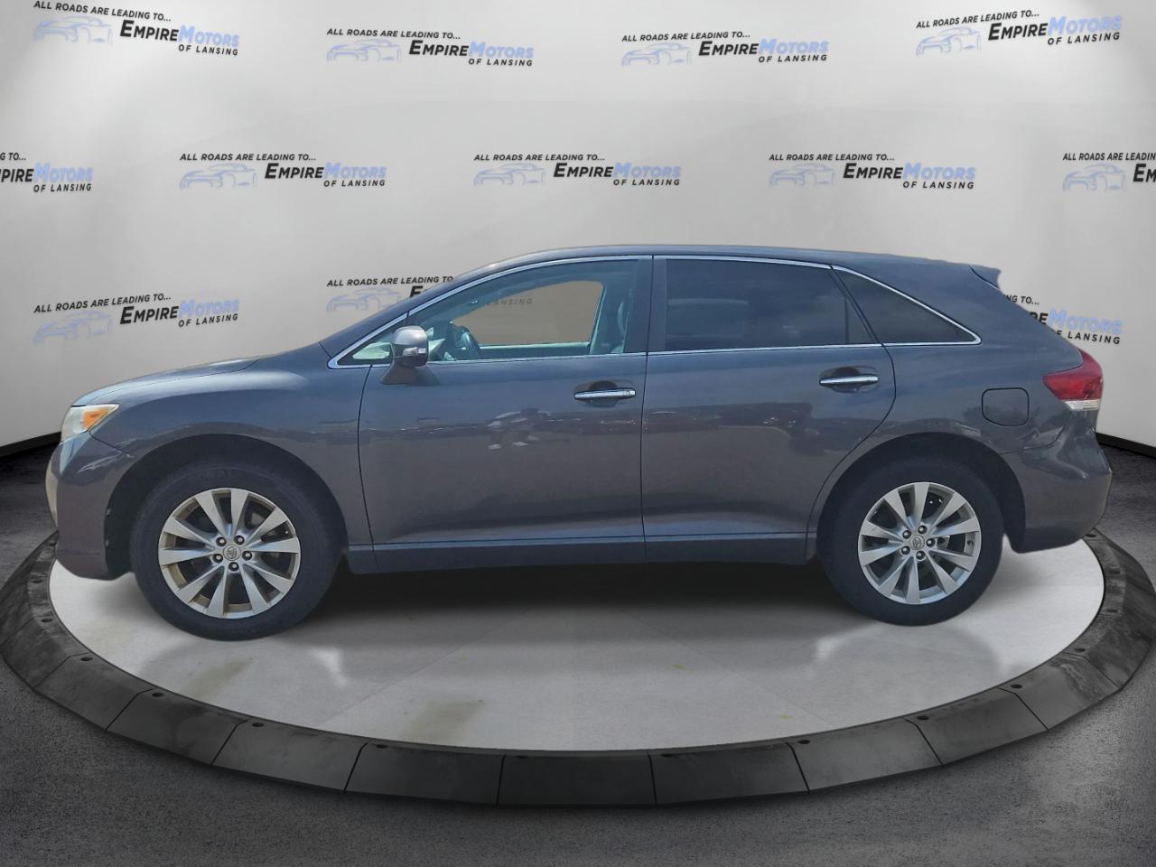 Toyota Venza LE I4 FWD 2013