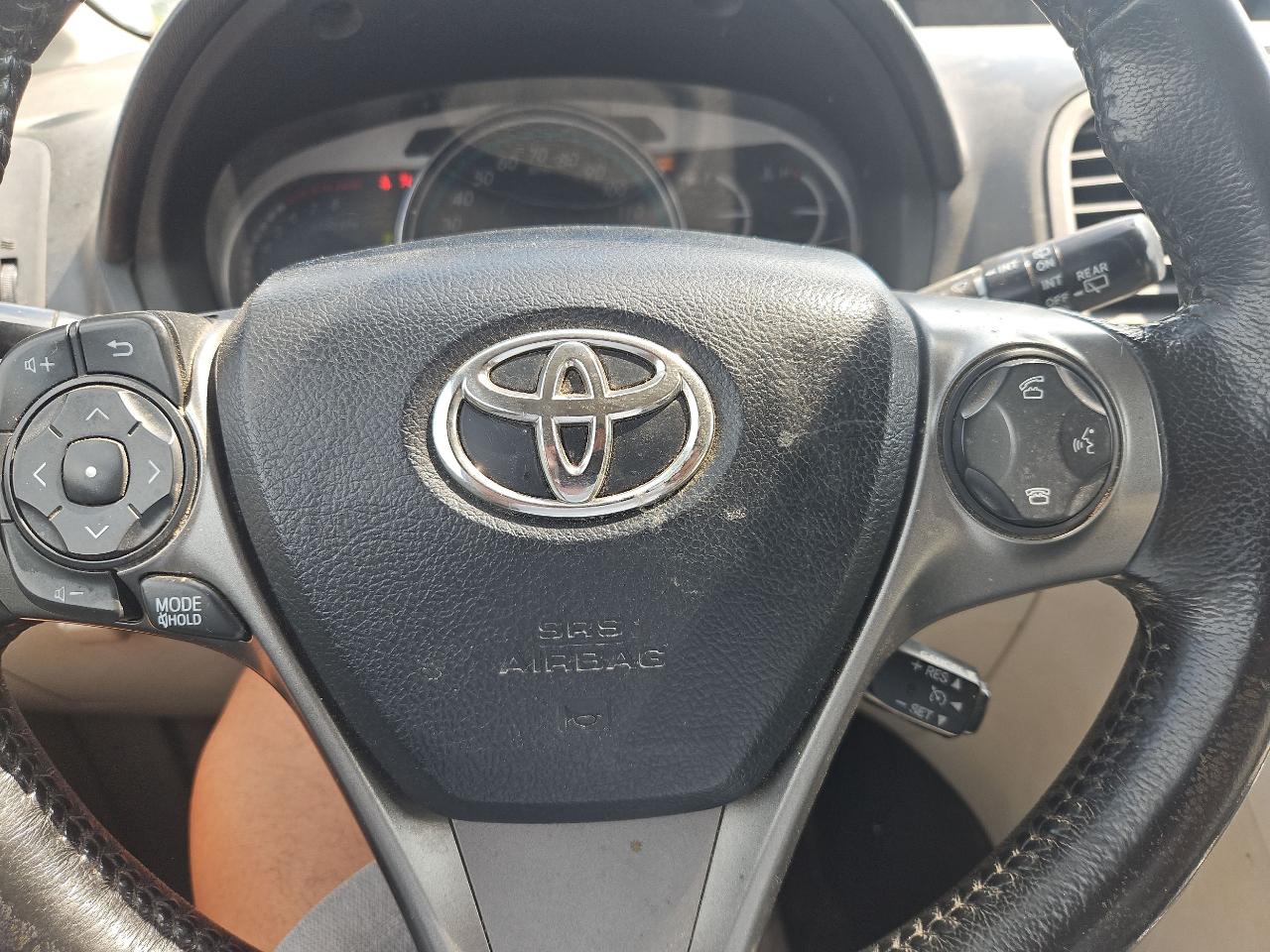 Toyota Venza LE I4 FWD 2013