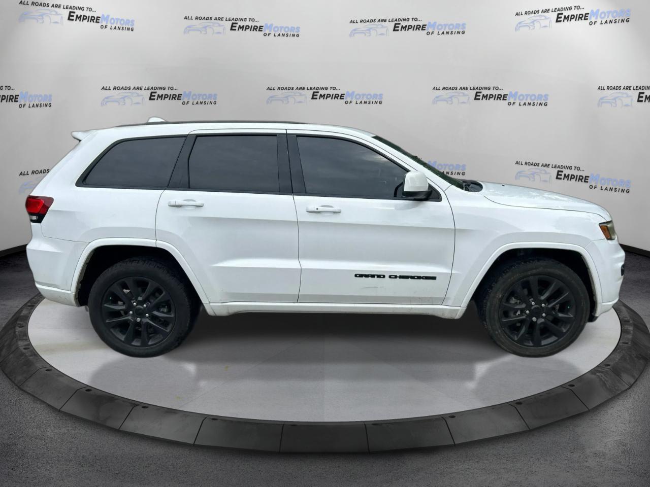 Jeep Grand Cherokee Laredo 4WD 2019