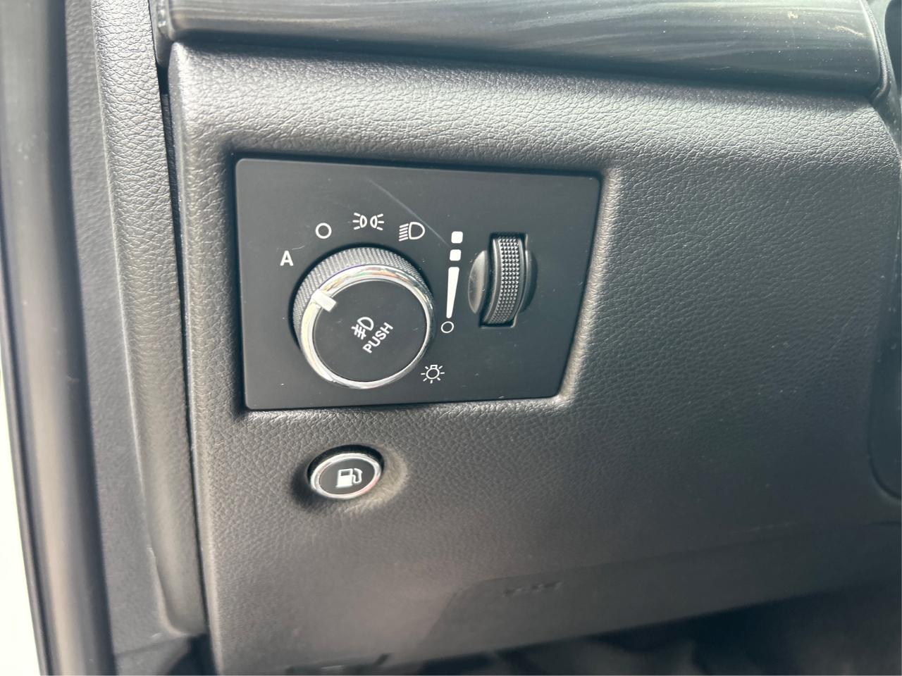 Jeep Grand Cherokee Laredo 4WD 2019