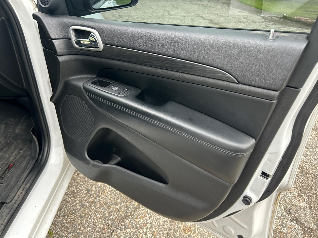 Jeep Grand Cherokee Laredo 4WD 2019