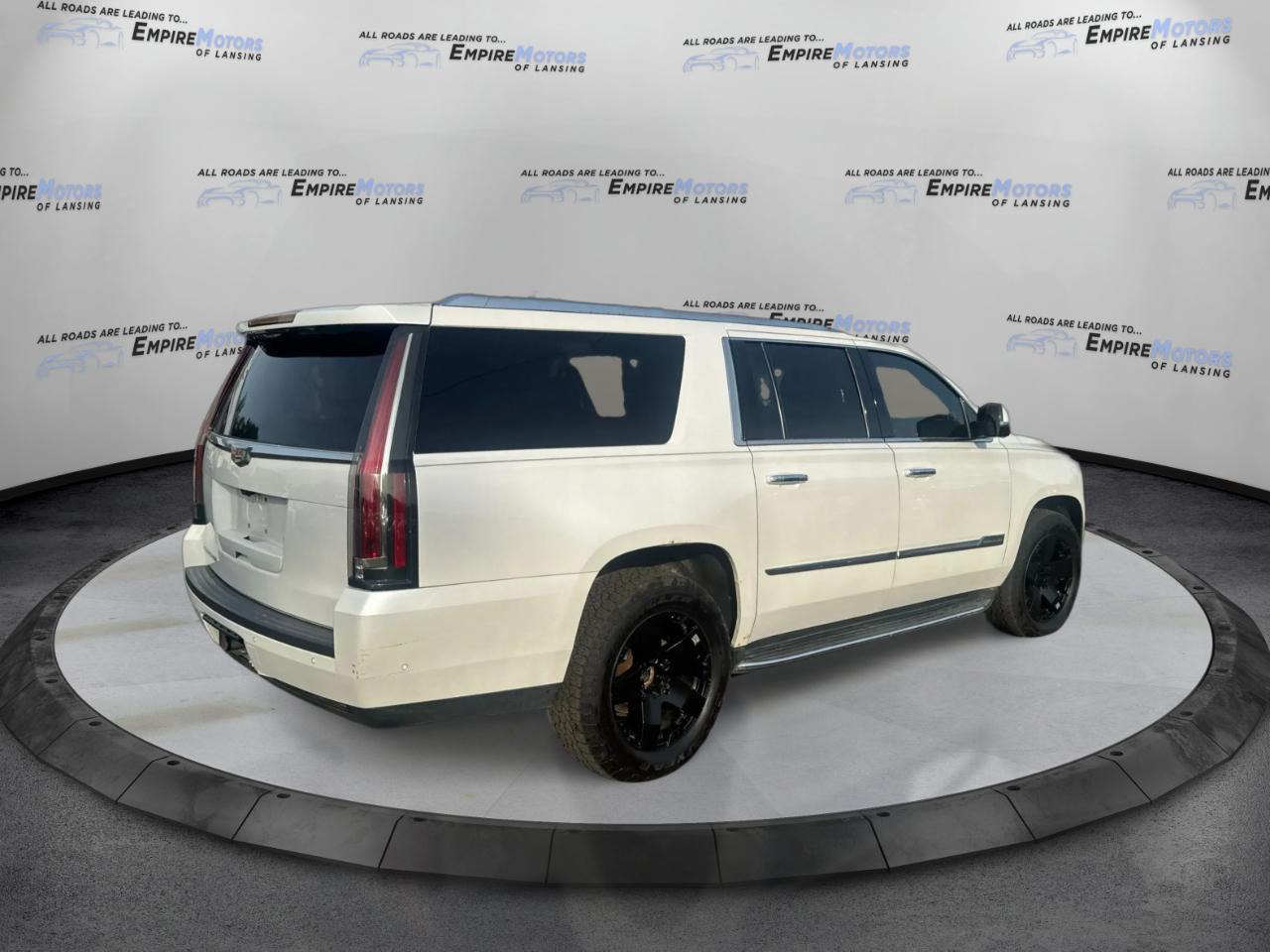 Cadillac Escalade ESV Luxury 4WD 2017
