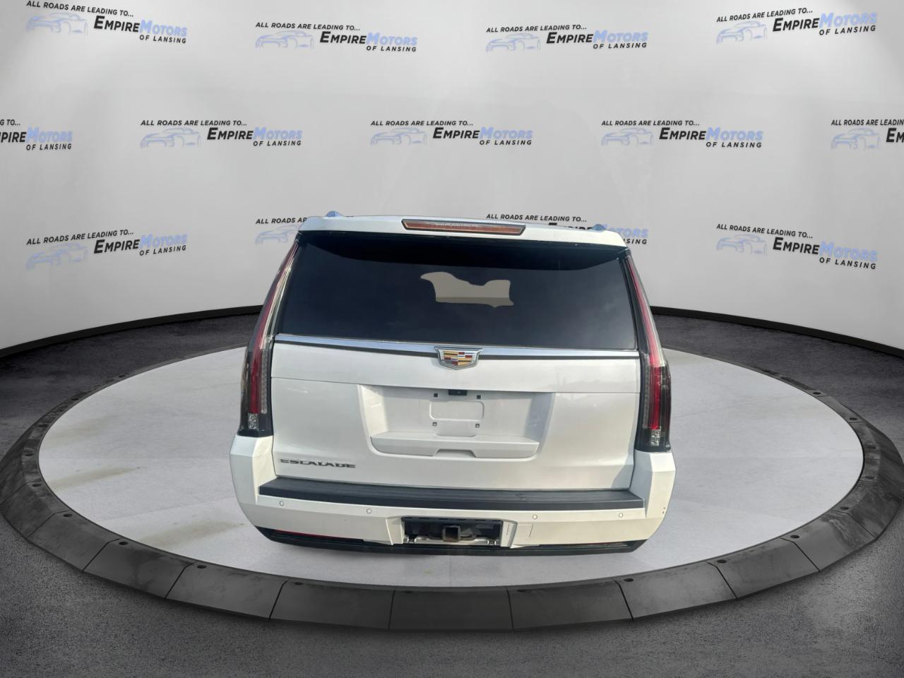 Cadillac Escalade ESV Luxury 4WD 2017