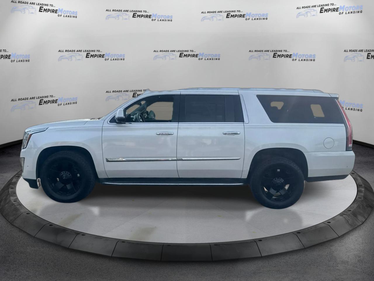 Cadillac Escalade ESV Luxury 4WD 2017