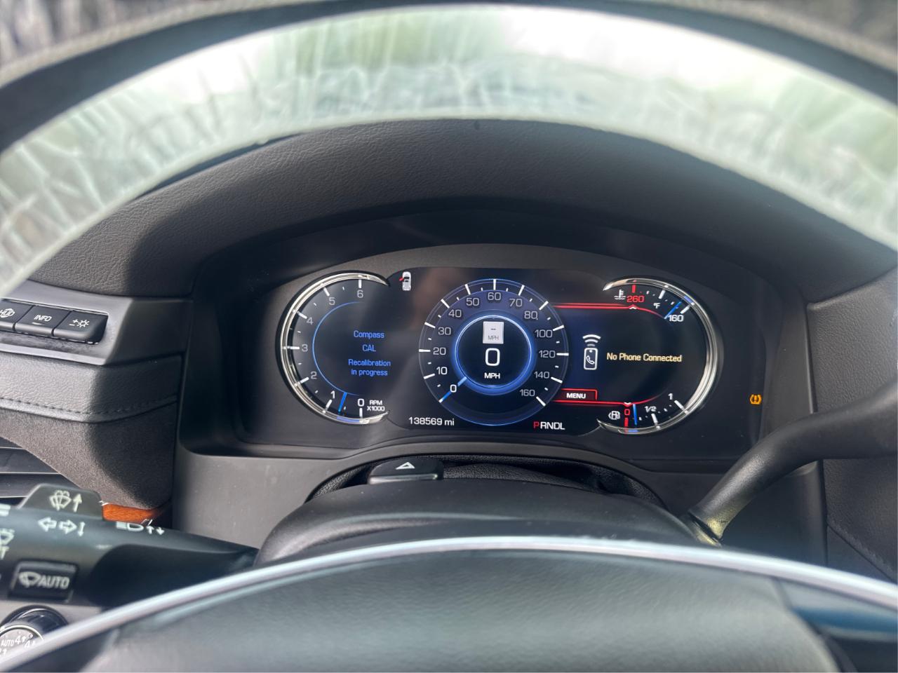 Cadillac Escalade ESV Luxury 4WD 2017
