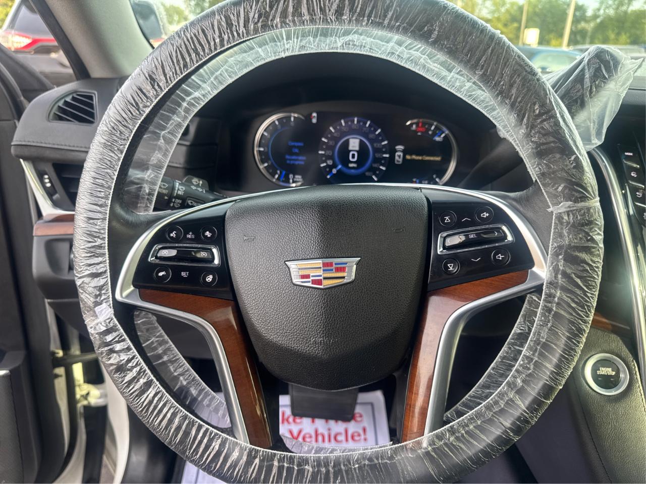 Cadillac Escalade ESV Luxury 4WD 2017
