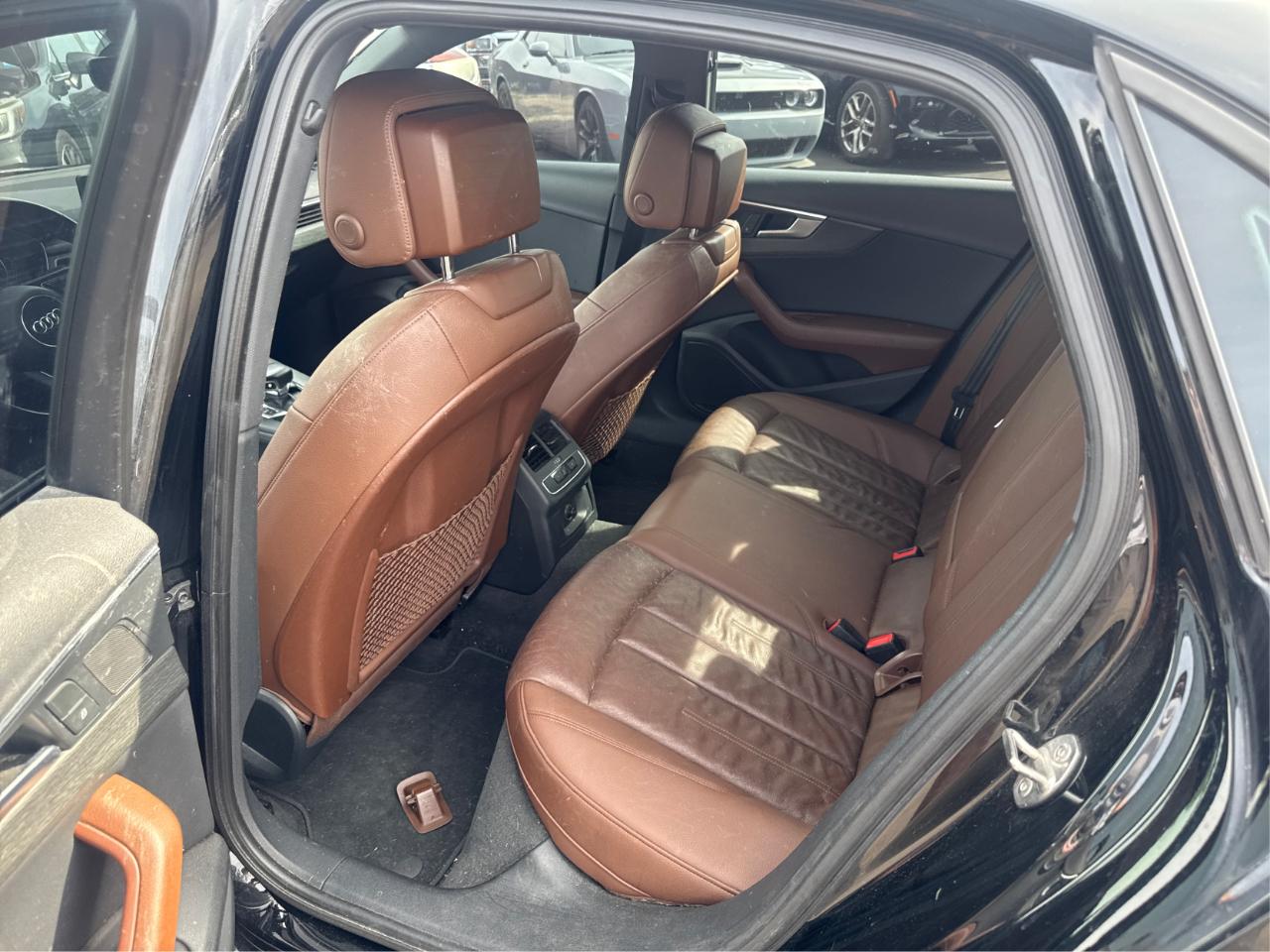 Audi A4 2.0T Premium quattro Sedan 2017