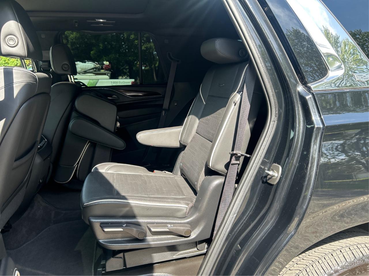 Cadillac Escalade 4WD 4dr Premium Luxury 2022