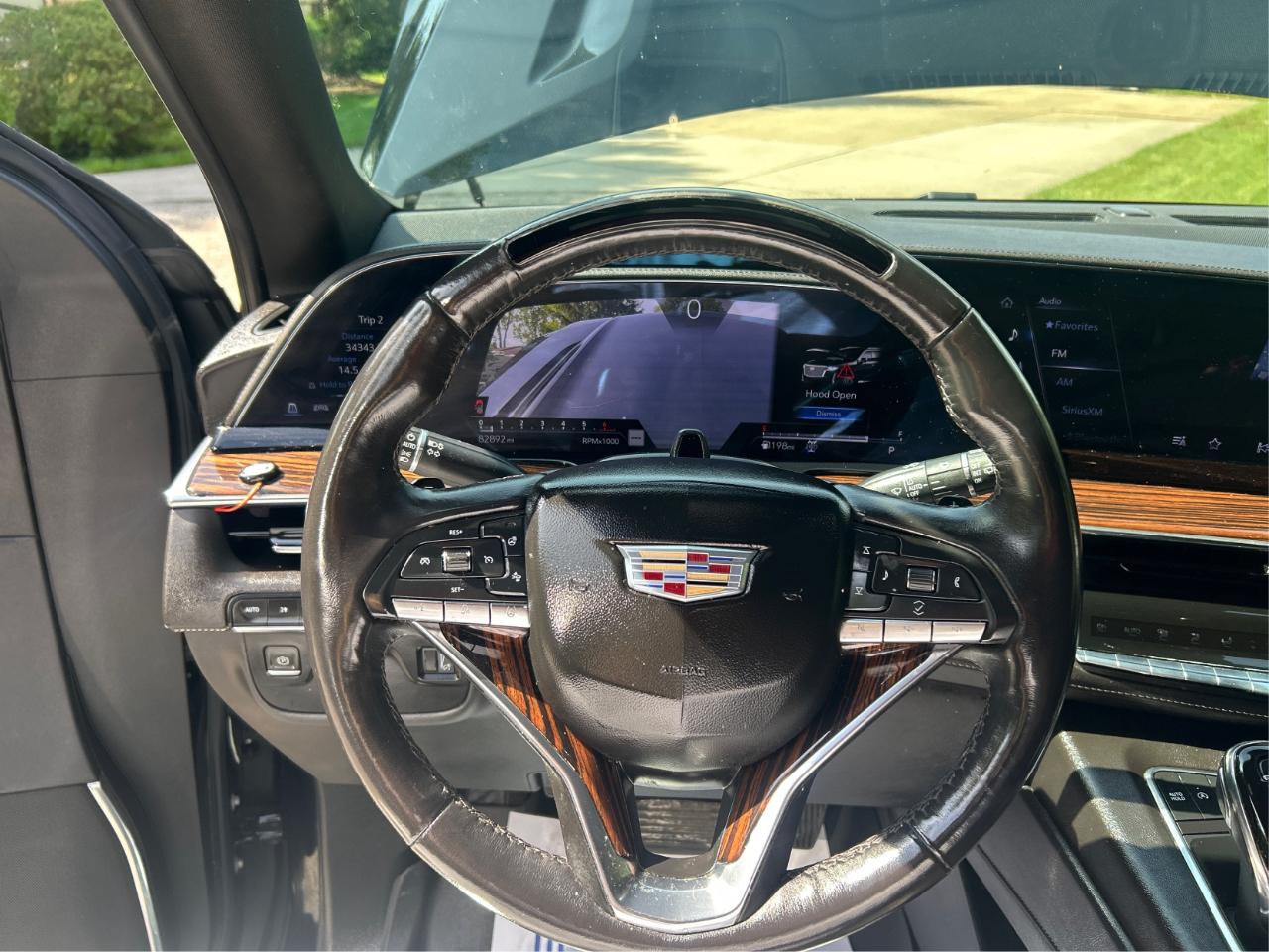 Cadillac Escalade 4WD 4dr Premium Luxury 2022