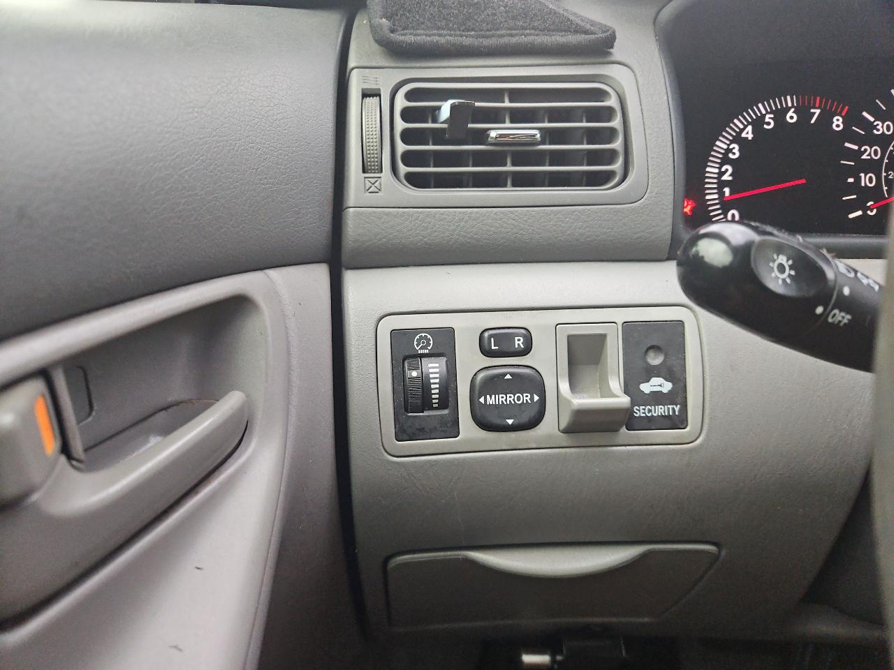 Toyota Corolla CE 2006