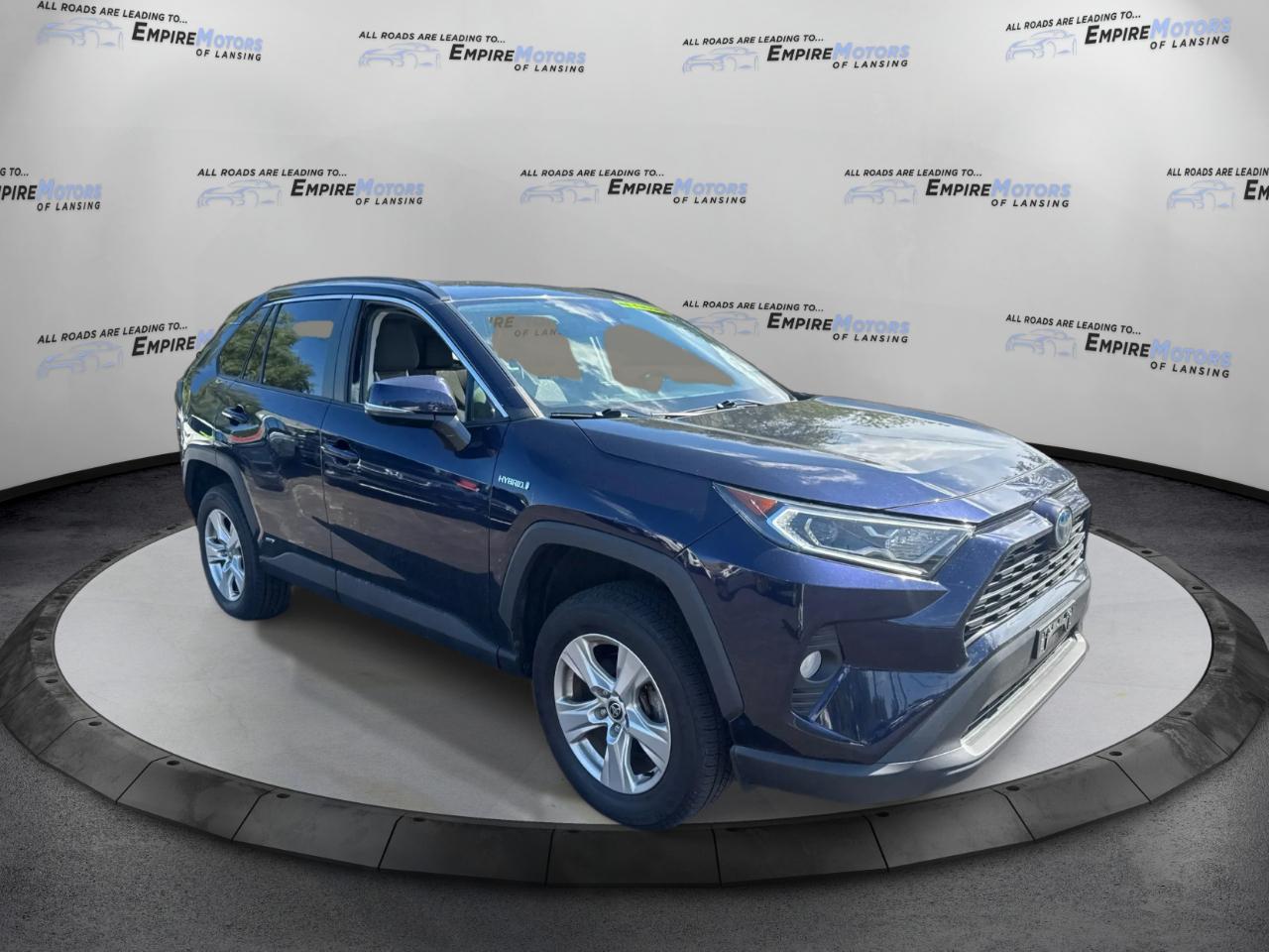 Toyota RAV4 Hybrid XLE 2021